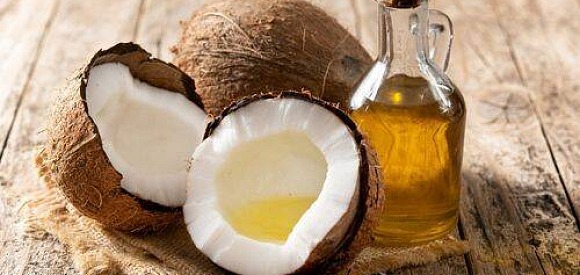 Czy olej kokosowy jest naprawdę najzdrowszym olejem na świecie?