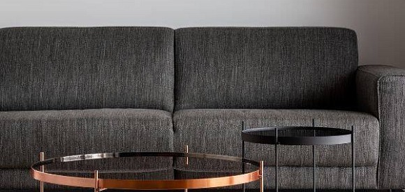 Niebanalne rozwiązania – oryginalne stoliki kawowe z blatem ze spieku kwarcowego